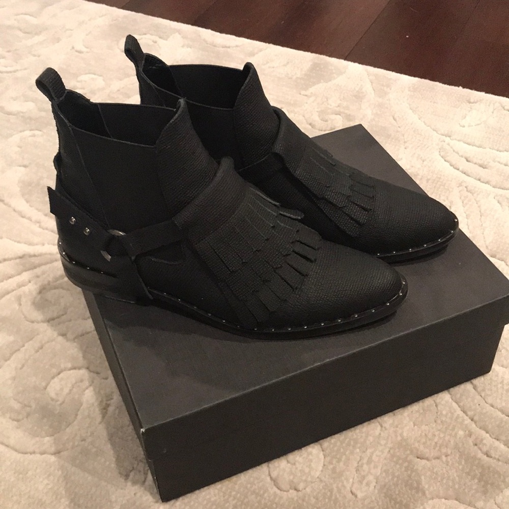 Freda Salvador Fringe shoes